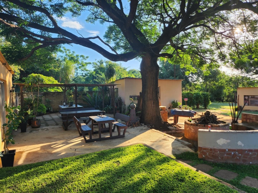 10 Bedroom Property for Sale in Mooinooi North West